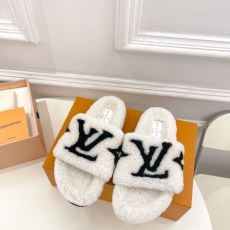 Louis Vuitton Slippers